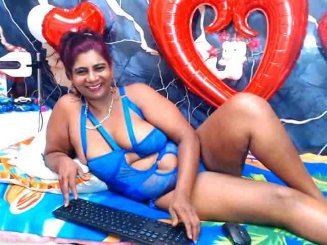 indianerotica69 webcam