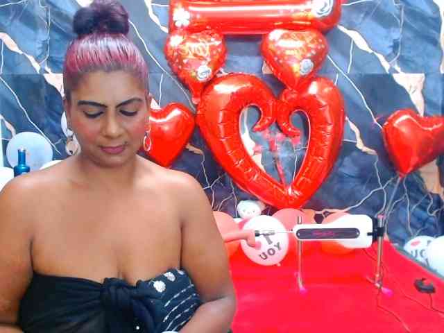 indianerotica69 webcam