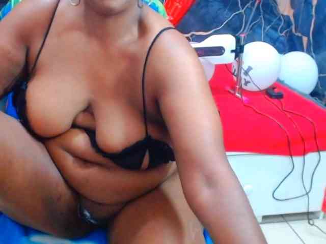 indianerotica69 webcam