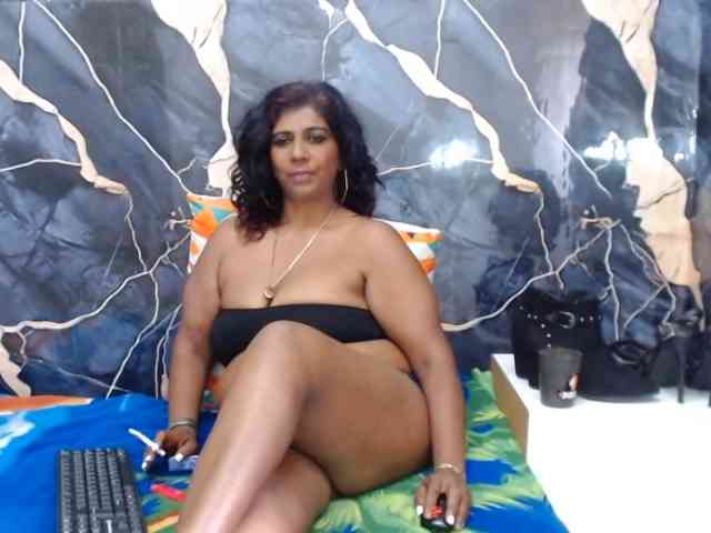 indianerotica69 Live Webcam on BongaCams