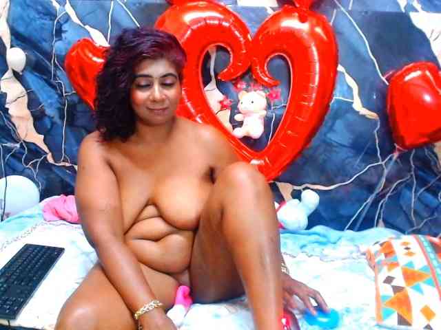 indianerotica69 Live Webcam on BongaCams