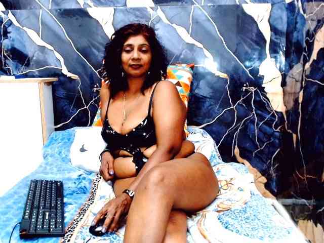 indianerotica69 webcam