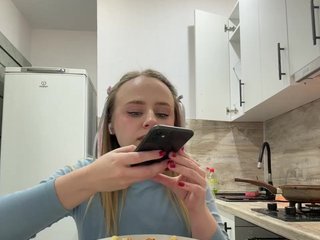 -Angel-Ali- Porn Show