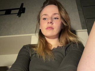 -Angel-Ali- Porn Show