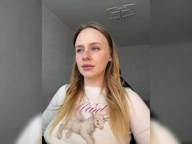 elegantbabe's BongaCams show and profile