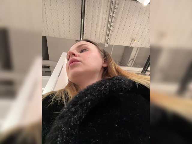 elegantbabe's BongaCams show and profile