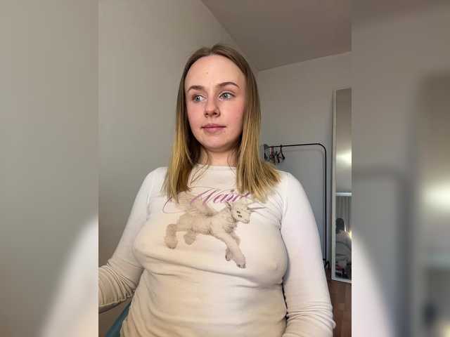 elegantbabe's BongaCams show and profile