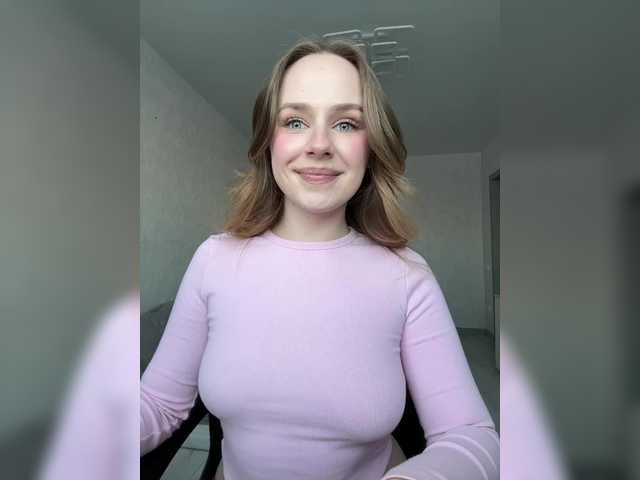 elegantbabe's BongaCams show and profile