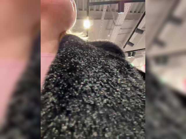 elegantbabe's BongaCams show and profile