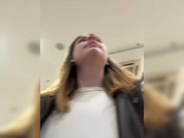 elegantbabe's BongaCams show and profile