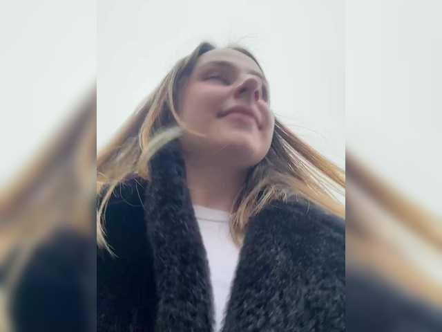 elegantbabe's BongaCams show and profile