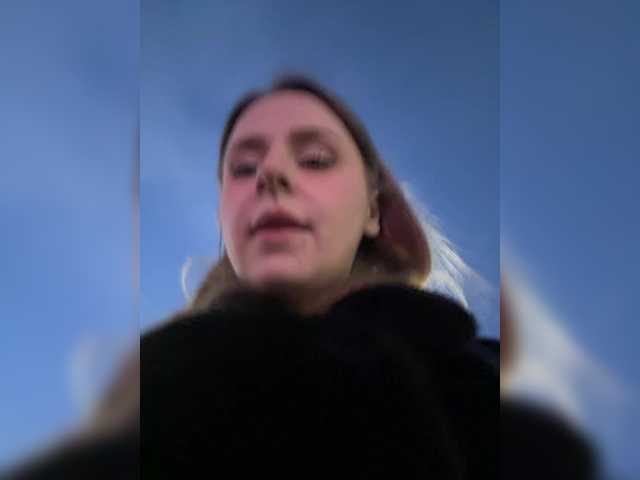 elegantbabe's BongaCams show and profile