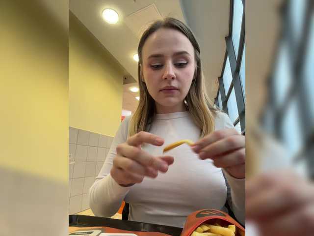 elegantbabe's BongaCams profile