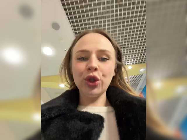 elegantbabe's BongaCams show and profile