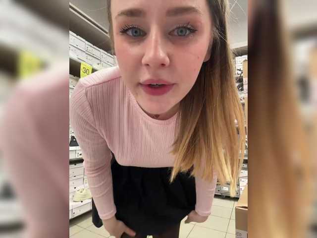 elegantbabe's BongaCams profile