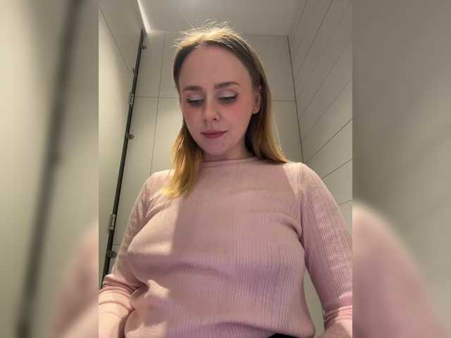 elegantbabe's BongaCams profile