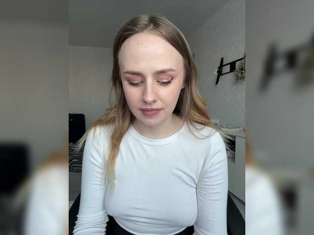 elegantbabe's BongaCams show and profile