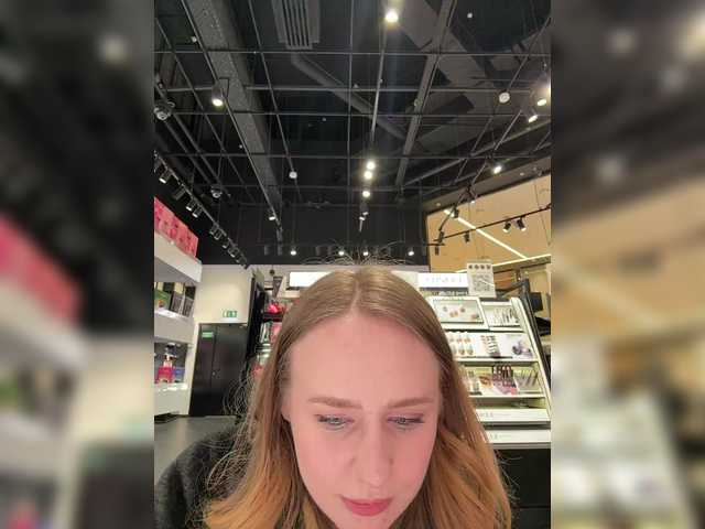 elegantbabe's BongaCams show and profile