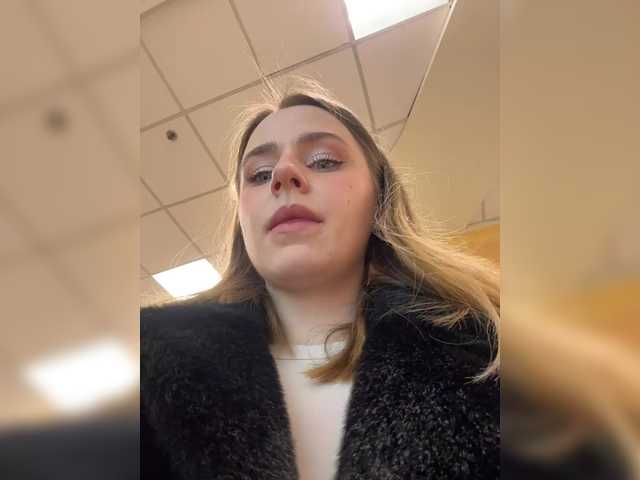 elegantbabe's BongaCams profile