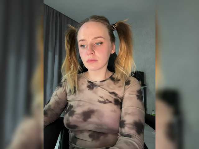elegantbabe's BongaCams show and profile