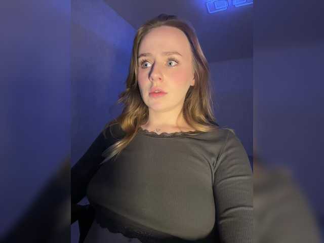 elegantbabe's BongaCams show and profile