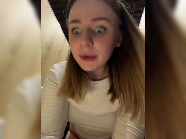 elegantbabe's BongaCams show and profile