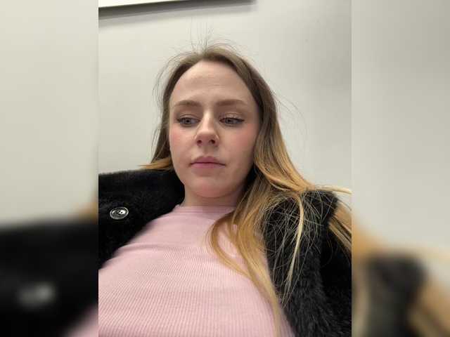 elegantbabe's BongaCams show and profile