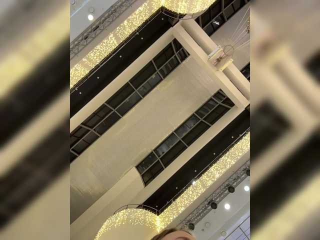 elegantbabe's BongaCams show and profile