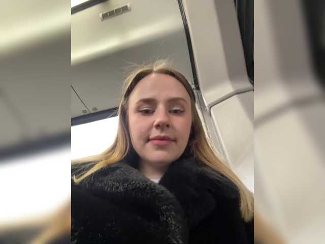 elegantbabe's BongaCams show and profile