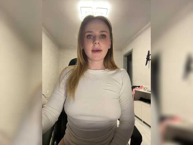 elegantbabe's BongaCams show and profile