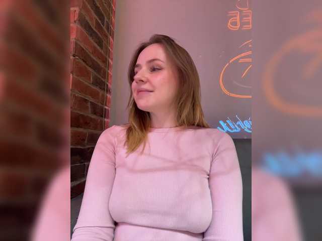 elegantbabe's BongaCams show and profile