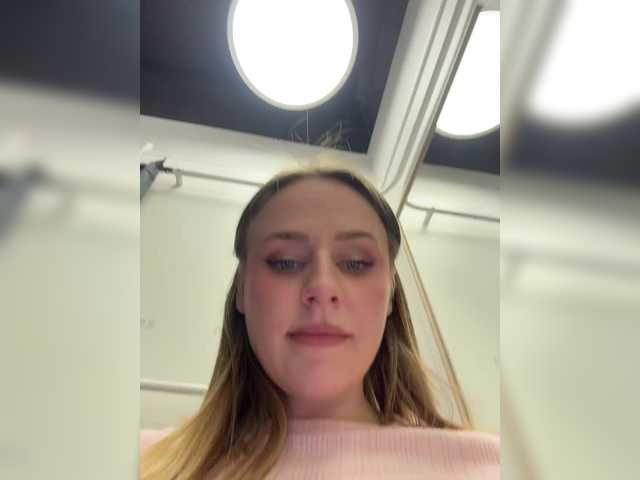 elegantbabe's BongaCams profile