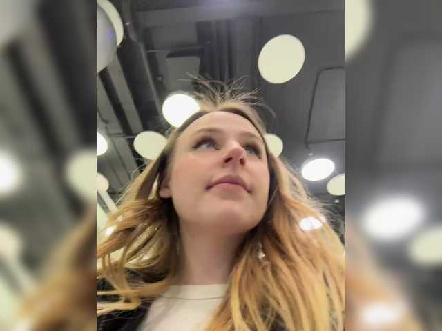 elegantbabe's BongaCams show and profile