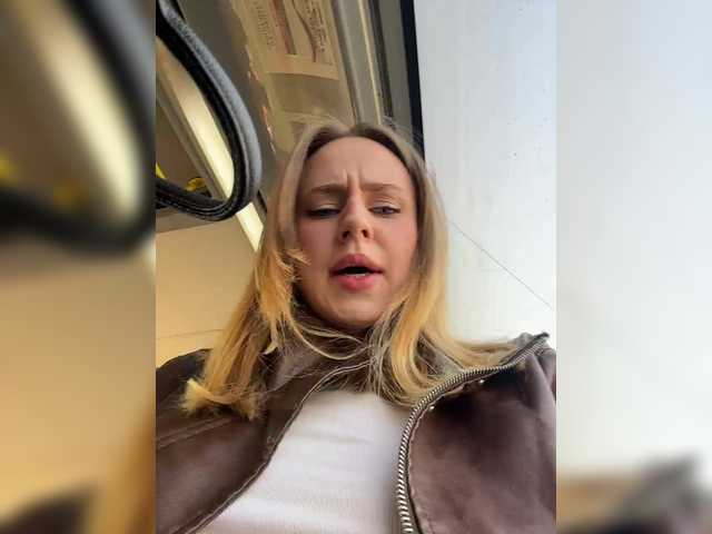 elegantbabe's BongaCams show and profile