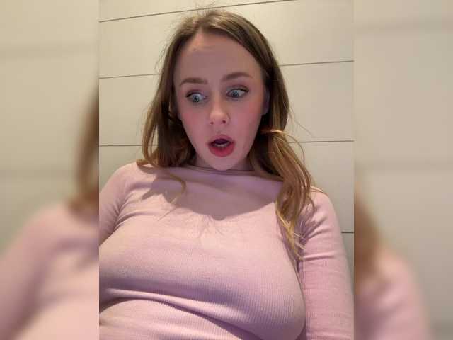 elegantbabe's BongaCams show and profile