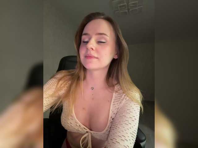 elegantbabe's BongaCams show and profile