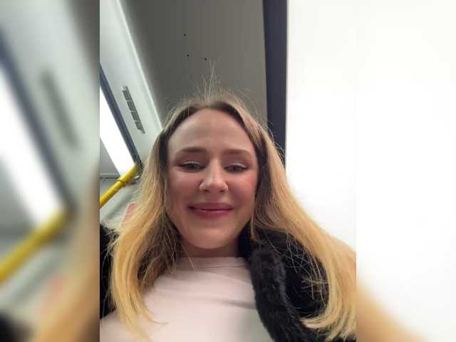 elegantbabe's BongaCams show and profile