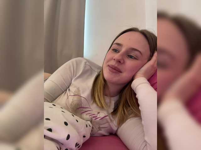 elegantbabe's BongaCams show and profile