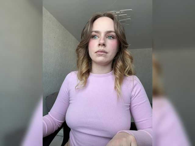 elegantbabe's BongaCams show and profile