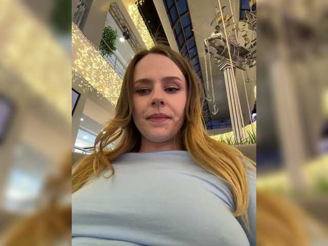 elegantbabe's BongaCams show and profile