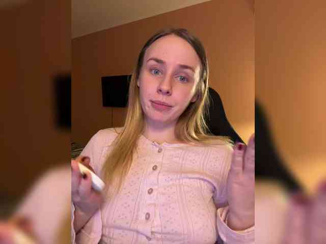-Angel-Ali- webcam