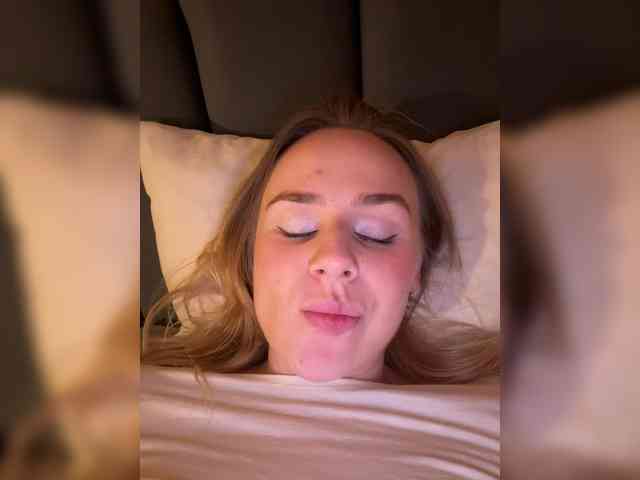 -Angel-Ali- webcam