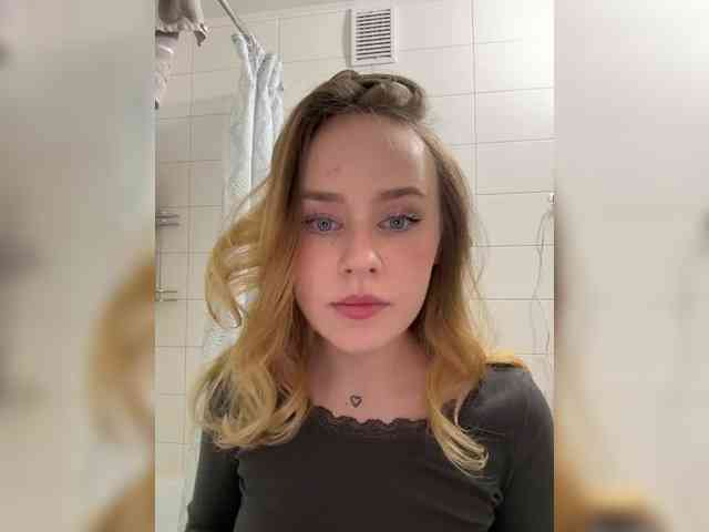 -Angel-Ali- webcam