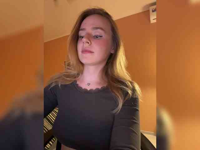 -Angel-Ali- webcam