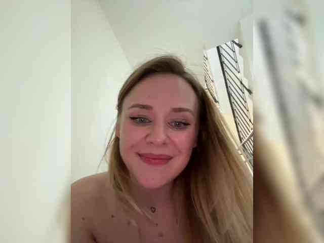 real web cam show Elegantbabe