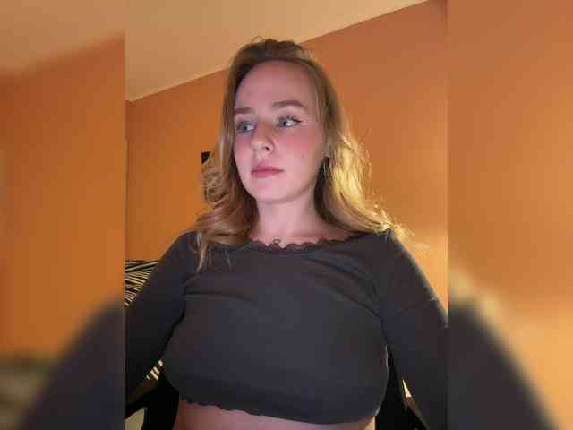 -Angel-Ali- webcam