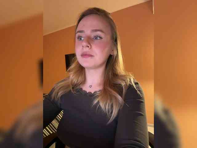 -Angel-Ali- webcam