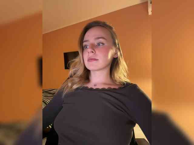 -Angel-Ali- webcam