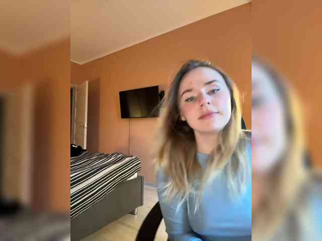 -Angel-Ali- webcam