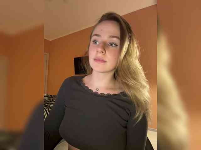 -Angel-Ali- webcam